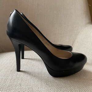 Michael Kors dress pumps